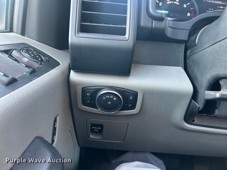 image for item FC5168 2018 Ford F150 Ext. Cab pickup truck