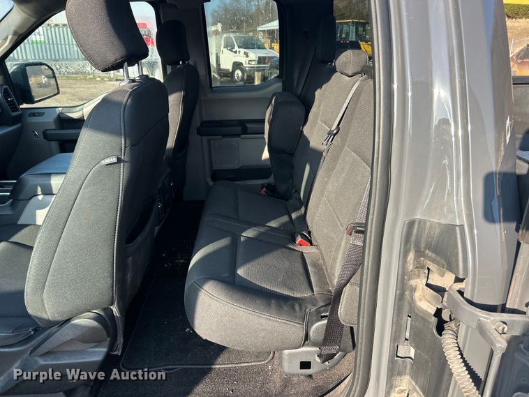 image for item FC5168 2018 Ford F150 Ext. Cab pickup truck