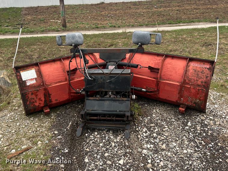 image for item FC5178 The Boss Power - V snow plow