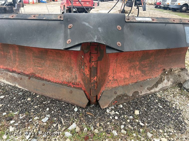 image for item FC5178 The Boss Power - V snow plow