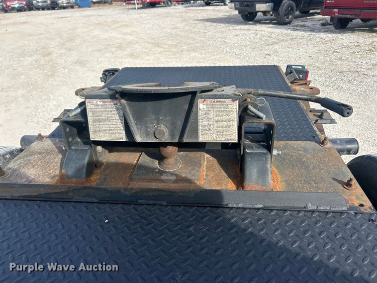 image for item FC5191 2011 GMC Sierra 3500HD Ext. Cab pickup truck cab and chassis