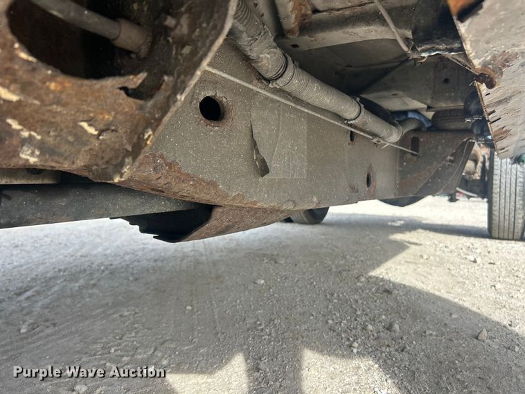 image for item FC5191 2011 GMC Sierra 3500HD Ext. Cab pickup truck cab and chassis