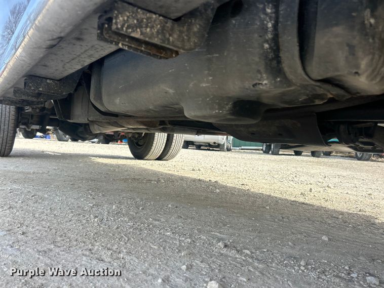 image for item FC5191 2011 GMC Sierra 3500HD Ext. Cab pickup truck cab and chassis