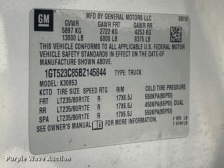 image for item FC5191 2011 GMC Sierra 3500HD Ext. Cab pickup truck cab and chassis