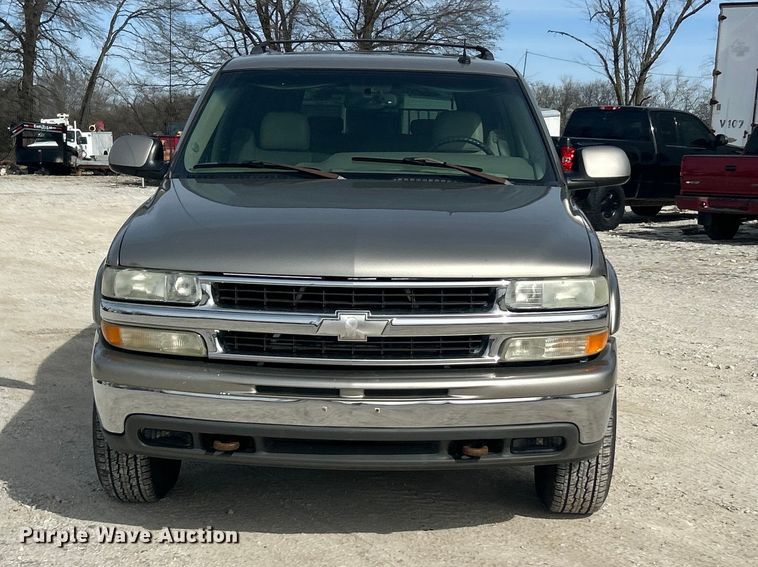 image for item FC5192 2003 Chevrolet Suburban  SUV