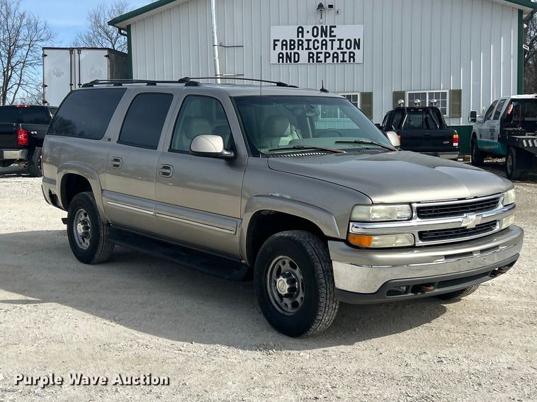 image for item FC5192 2003 Chevrolet Suburban  SUV