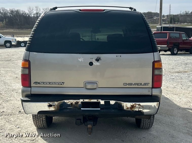 image for item FC5192 2003 Chevrolet Suburban  SUV