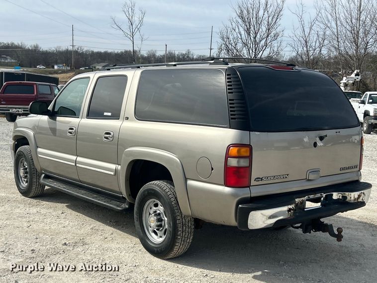 image for item FC5192 2003 Chevrolet Suburban  SUV
