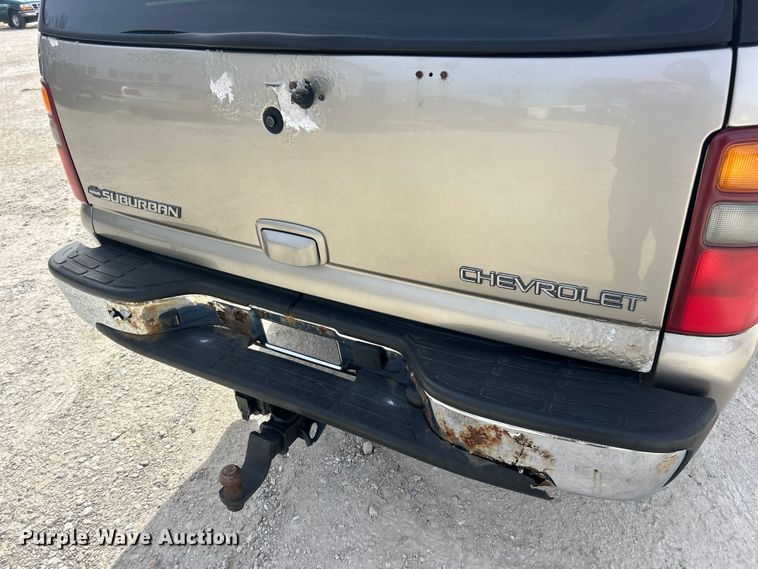 image for item FC5192 2003 Chevrolet Suburban  SUV