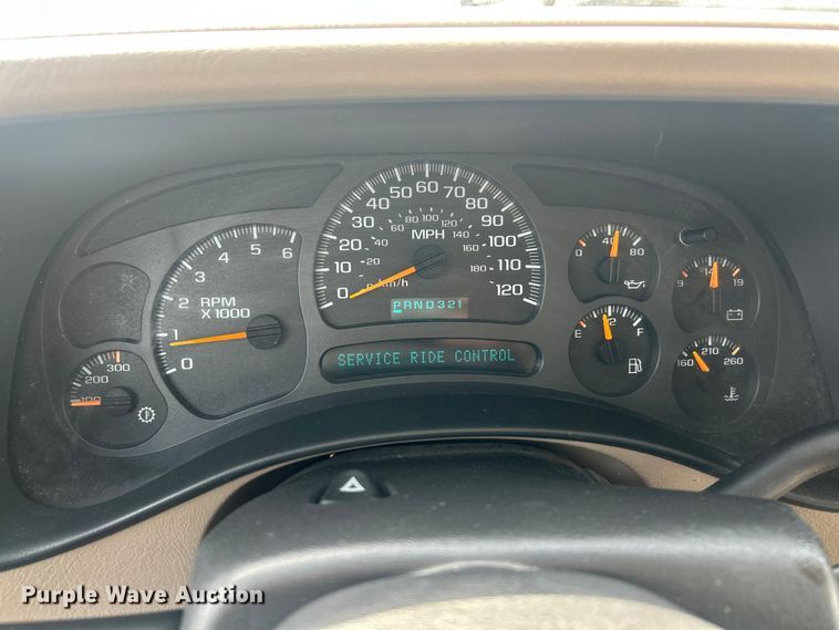 image for item FC5192 2003 Chevrolet Suburban  SUV