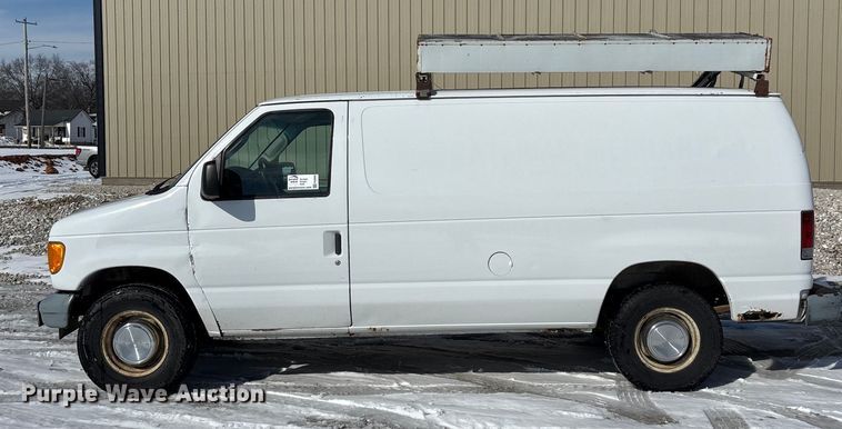 image for item FG0060 2004 Ford E250 van