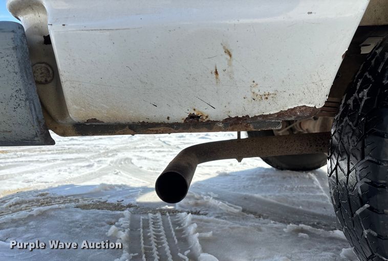 image for item FG0060 2004 Ford E250 van