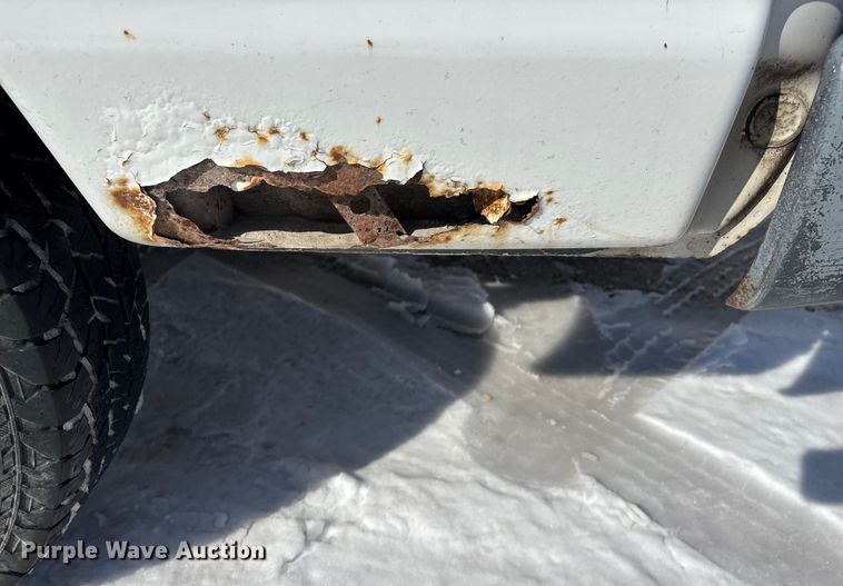 image for item FG0060 2004 Ford E250 van