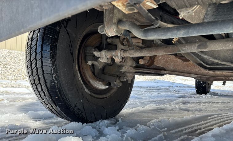 image for item FG0060 2004 Ford E250 van