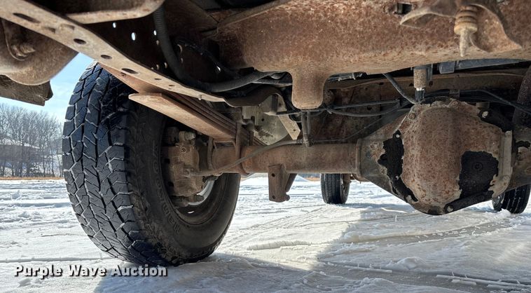 image for item FG0060 2004 Ford E250 van