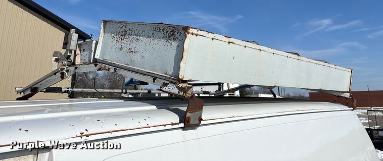 image for item FG0060 2004 Ford E250 van