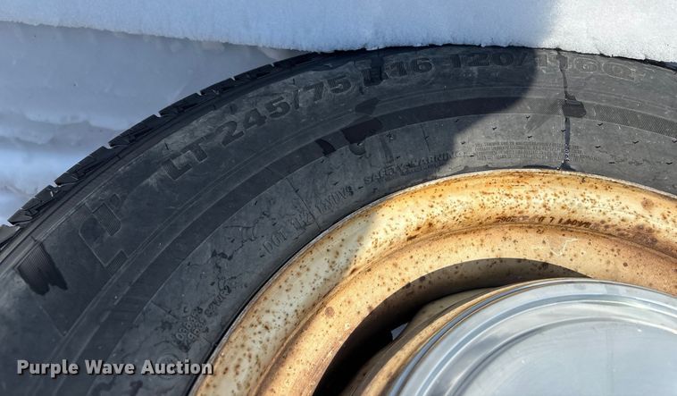image for item FG0060 2004 Ford E250 van