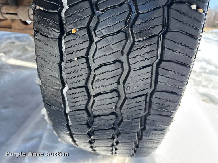 image for item FG0060 2004 Ford E250 van