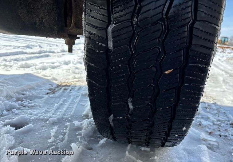 image for item FG0060 2004 Ford E250 van