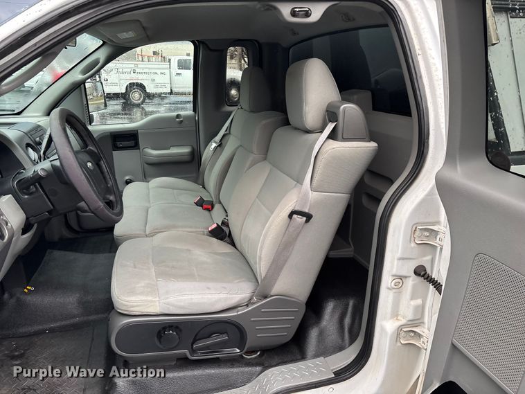 image for item FG0120 2008 Ford F150 pickup truck