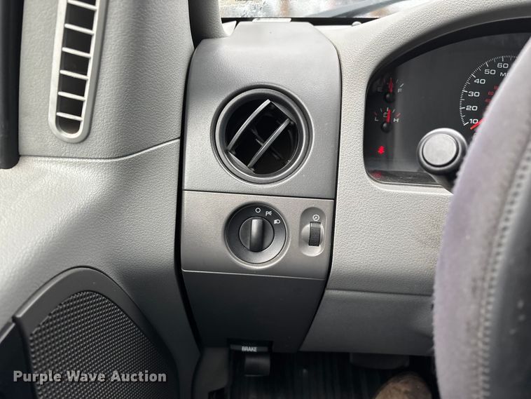 image for item FG0120 2008 Ford F150 pickup truck