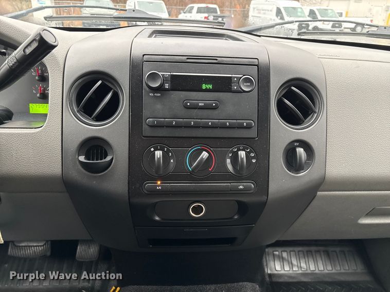 image for item FG0120 2008 Ford F150 pickup truck