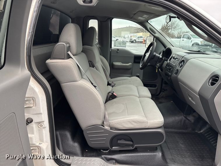 image for item FG0120 2008 Ford F150 pickup truck