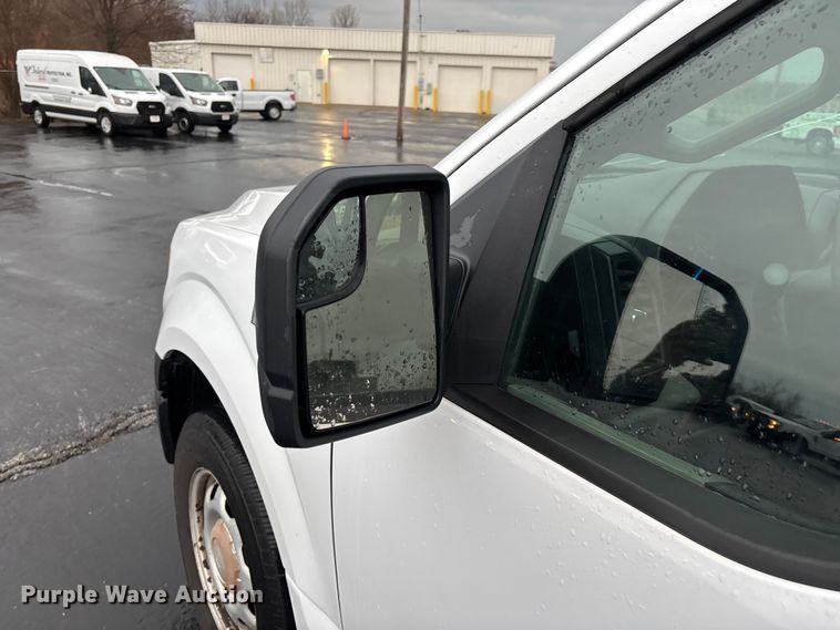 image for item FG0121 2016 Ford F150 pickup truck