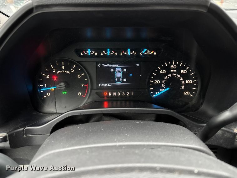 image for item FG0121 2016 Ford F150 pickup truck