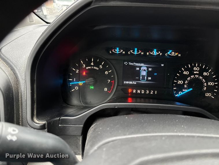 image for item FG0121 2016 Ford F150 pickup truck