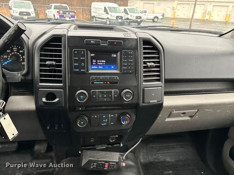 image for item FG0121 2016 Ford F150 pickup truck