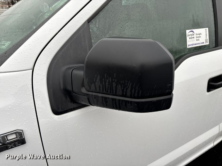 image for item FG0123 2016 Ford F150 pickup truck