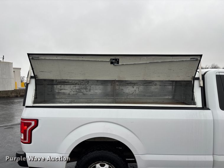 image for item FG0123 2016 Ford F150 pickup truck