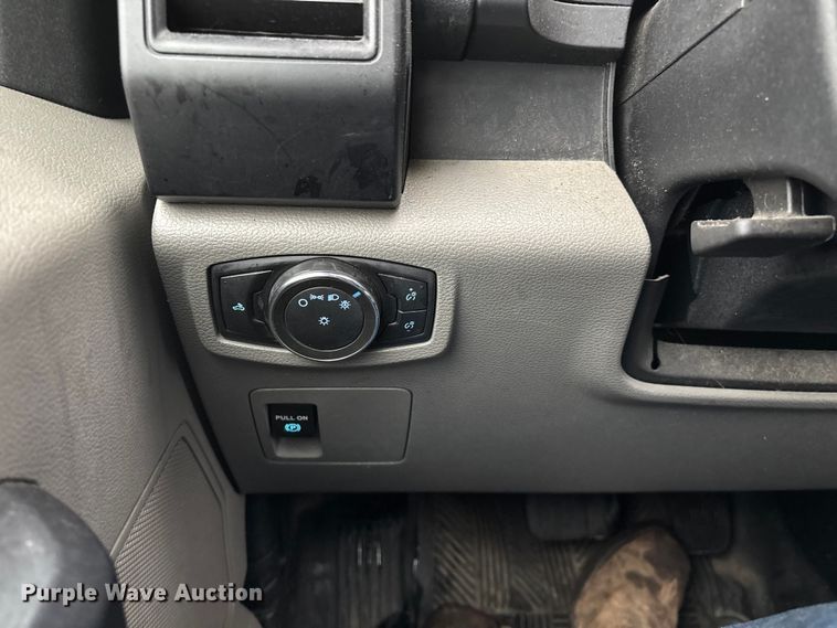 image for item FG0123 2016 Ford F150 pickup truck