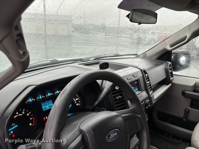 image for item FG0123 2016 Ford F150 pickup truck