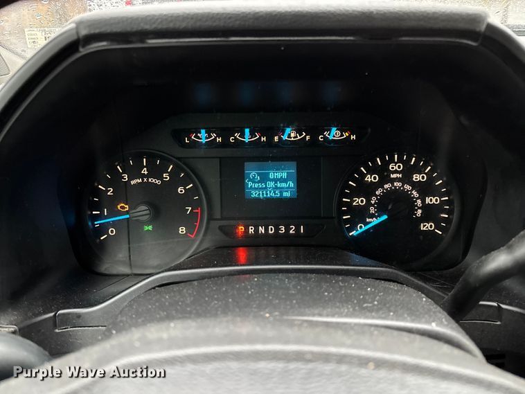 image for item FG0123 2016 Ford F150 pickup truck