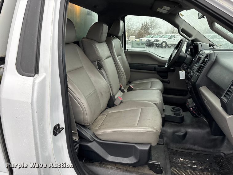 image for item FG0123 2016 Ford F150 pickup truck