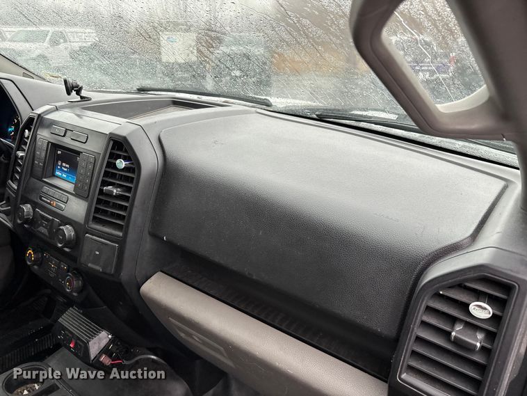 image for item FG0123 2016 Ford F150 pickup truck