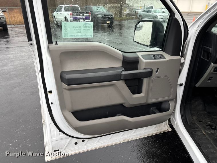 image for item FG0124 2017 Ford F150 pickup truck