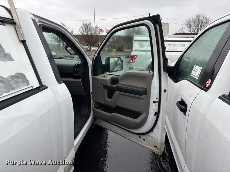 image for item FG0124 2017 Ford F150 pickup truck