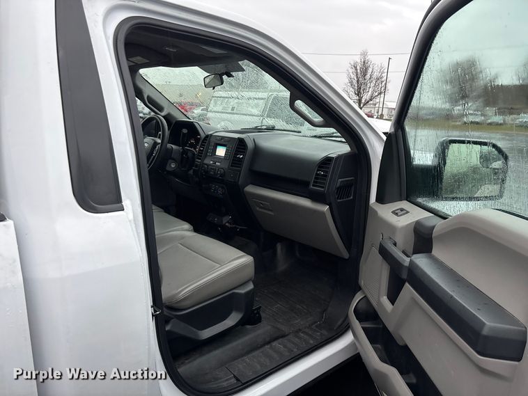 image for item FG0124 2017 Ford F150 pickup truck