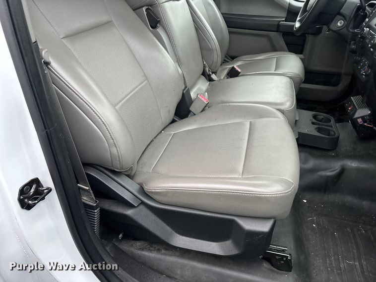 image for item FG0124 2017 Ford F150 pickup truck