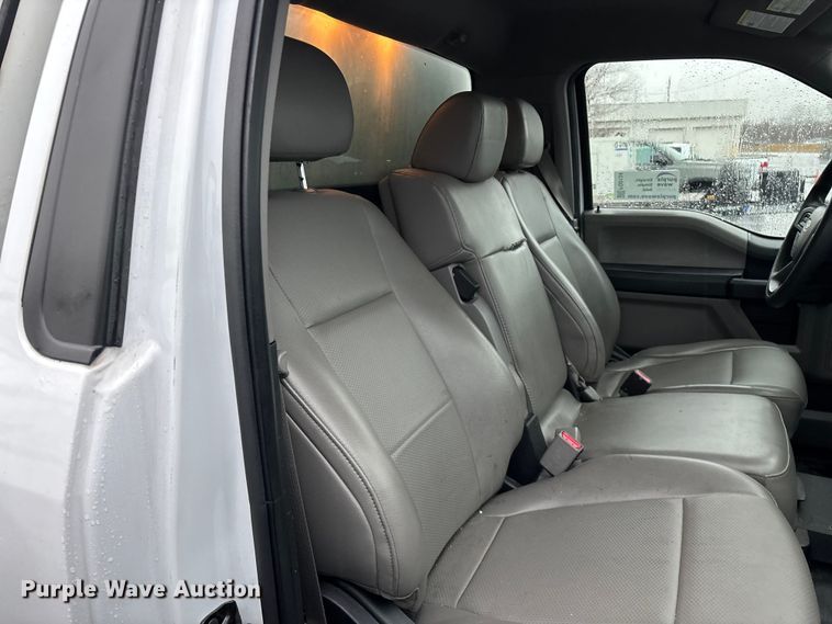 image for item FG0124 2017 Ford F150 pickup truck