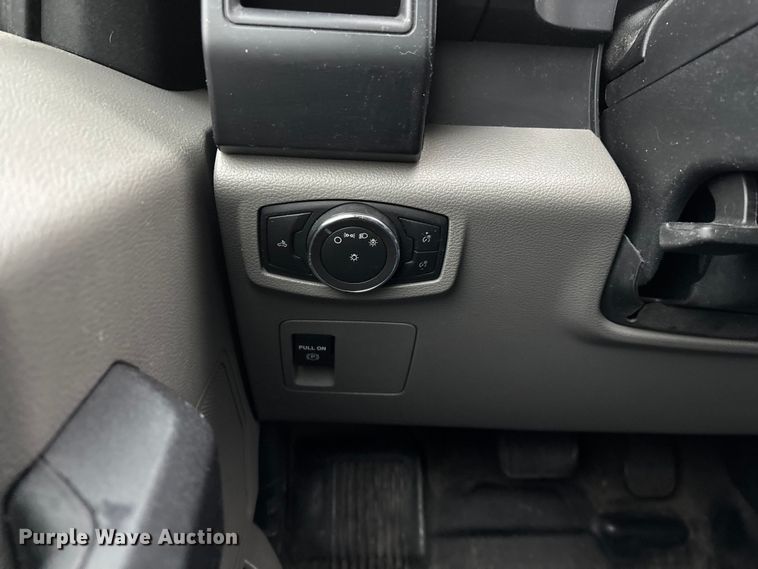 image for item FG0125 2016 Ford F150 pickup truck