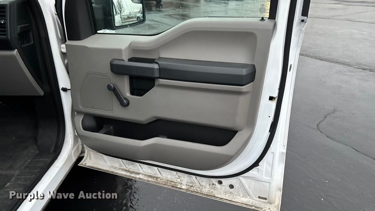 image for item FG0125 2016 Ford F150 pickup truck