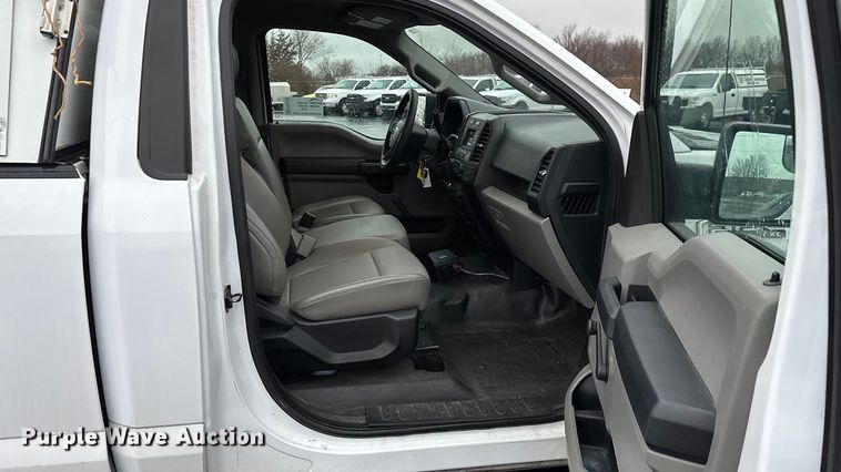 image for item FG0125 2016 Ford F150 pickup truck