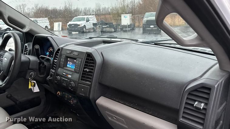 image for item FG0125 2016 Ford F150 pickup truck