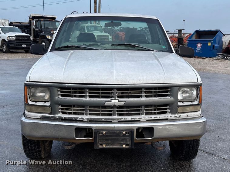 image for item FG0137 1998 Chevrolet K2500 pickup truck