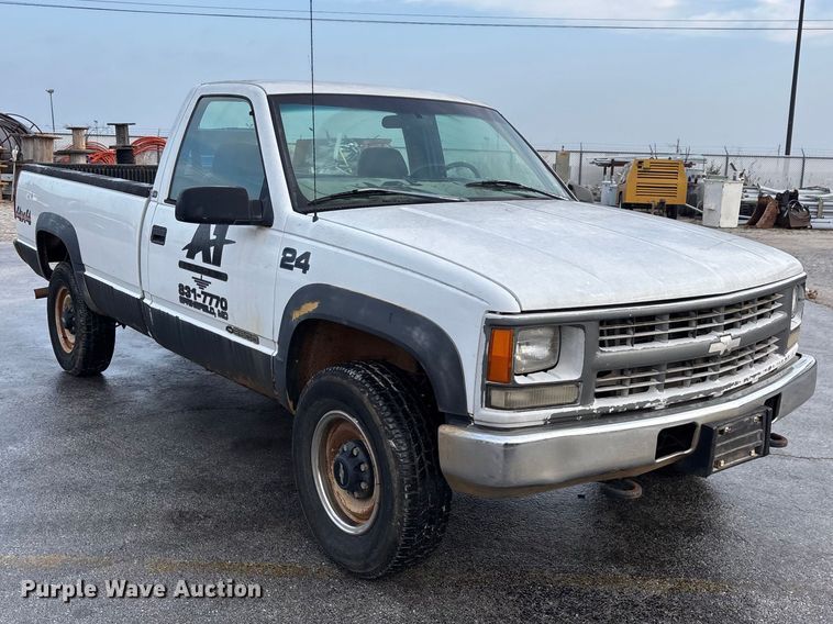 image for item FG0137 1998 Chevrolet K2500 pickup truck