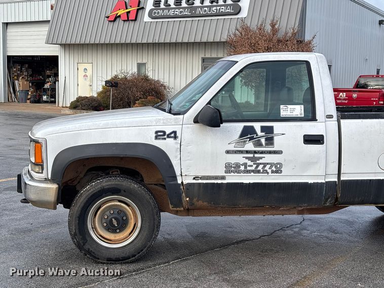 image for item FG0137 1998 Chevrolet K2500 pickup truck